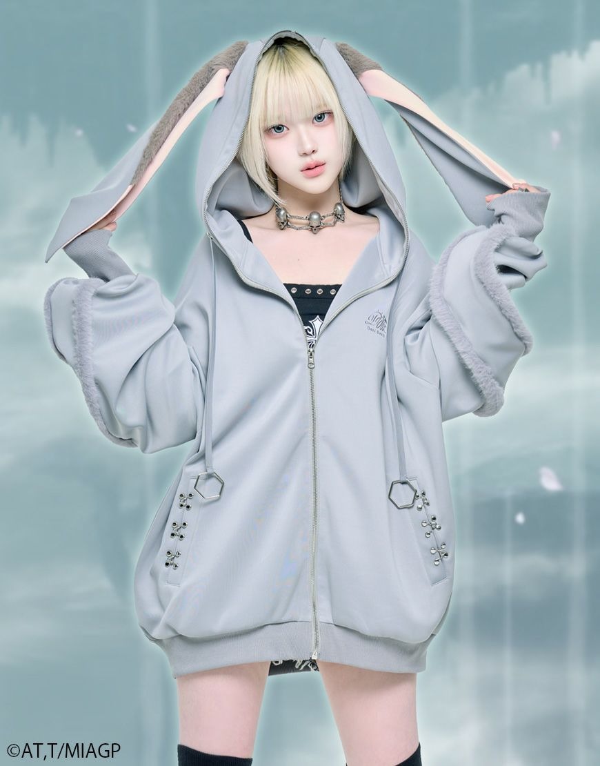 DustDevil x Nanachi zip-up hoodie back with plush ears - Made in Abyss