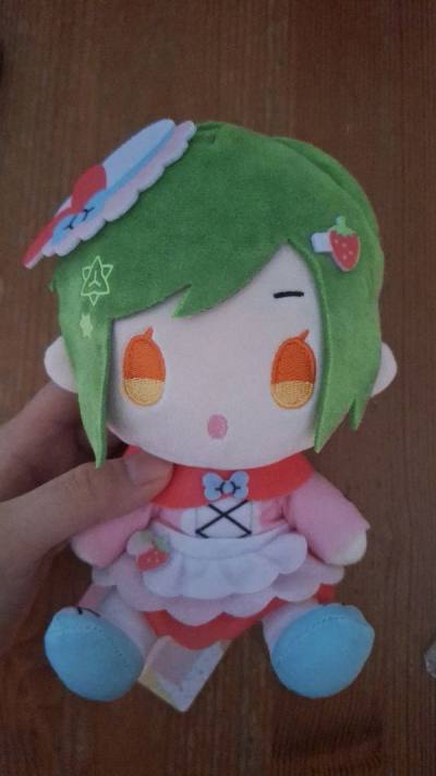 每次都包得很好，包裝費也只是$5-10，保護得很好，超級喜歡用這款應用程式購物，人工機械秒切很方便，十分之好，推薦給所有二次元買!