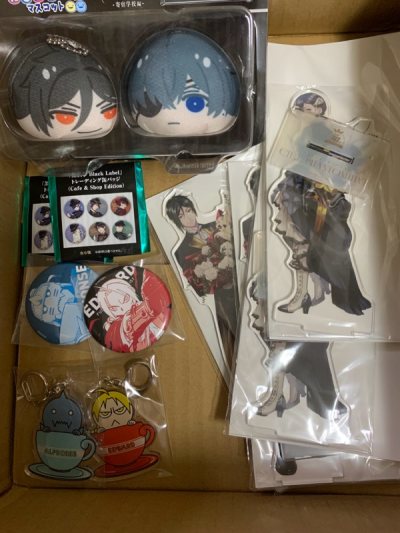 覺得買小東西很方便 可以幫忙拆箱減輕重量真的很重要 而且客服回應也很迅速 讓我能快速得到想要的答案
還有包裝真的很完整！都不知道物流可以那麼溫和 讓我的紙箱那麼完整