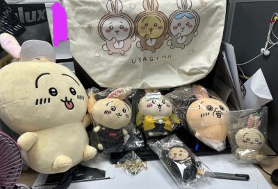 第一次使用、中了騙局但由於有拍照服務申請退款
很感謝職員幫我聯絡對方追回退款。

購買及寄件也一直能留意著進度
沒貨的退款處理也很迅速
包裝妥當也很有效率
買了一堆很開心