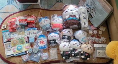 商品十分漂亮。很喜歡。賣家細心包裝，十分好的經驗。
使用此平台購物多次。十分好用，退款亦很快。相當滿意。