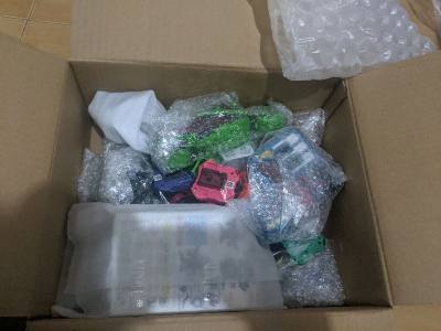 mostly bunch of tokusatsu stuff,but item arrived very quickly and the transaction between me and doorzo is very smooth, would buy aga...