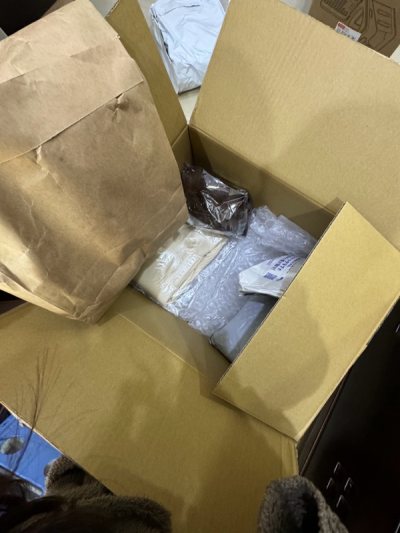  I use some bidding sites on this Doorzo, I got unique items like Giorgio Armani pants Under ¥4000, With amazing quality and the item...