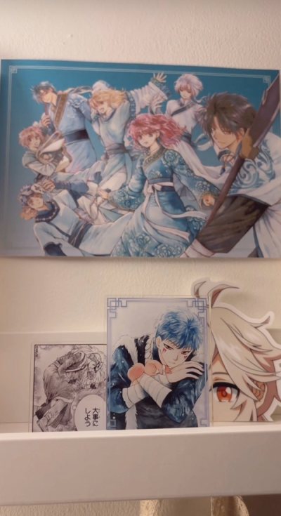 I love the acrylic stand so much, the quality is amazing! I will purchase from Doorzo again!