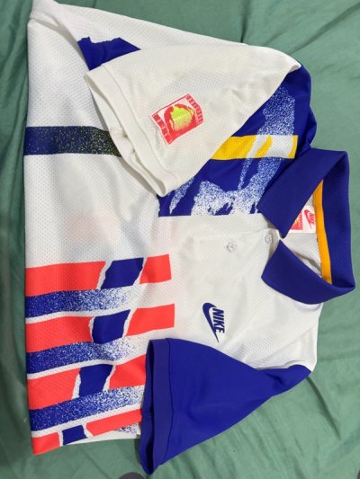 Nice polo shirt very clean like new..fit item good condition! I will purchase from Doorzo again!