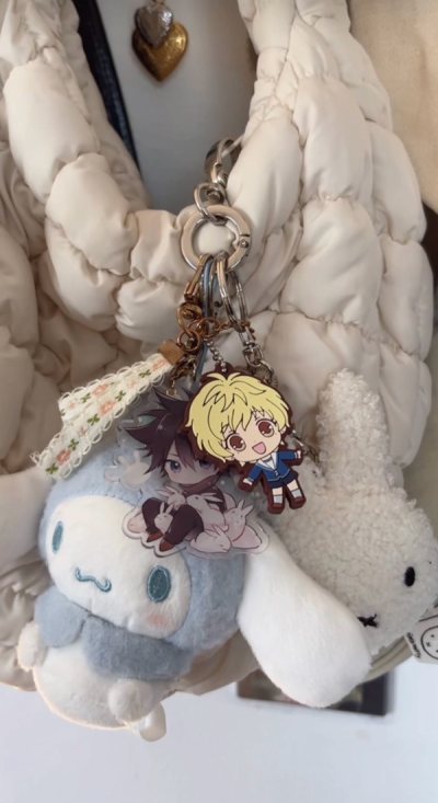 The keyrings are adorable, really great quality and go perfectly with my other bag charms! 
