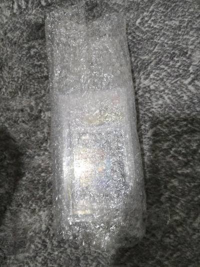 All good condition and received safe authentic product.  Thank you seller and doorzo!