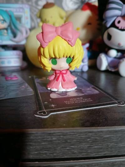 she arrived with no damage at all and super cute!! I am reaalllyy happy with this purchase!!!
