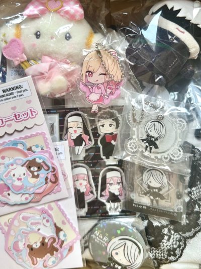 This is my second doorzo haul, i consolidated all my packages after a couple months! i love how simple the process is. this package i...