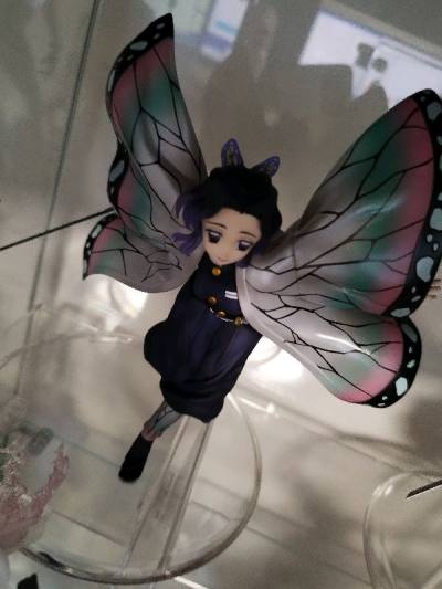 got delivered brand new box for 2 figures.
I can not believe the price.. it is really good price for this brand new unopened items.
i...