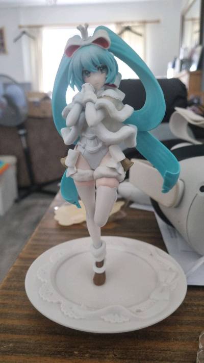 All items came perfectly! they were all packaged carefully and sealed. everything arrived as said and I am very happy with my purchas...