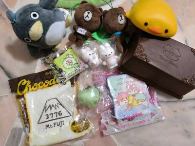 Everything came in good condition! All was well bubble wrapped &amp;amp; shipping was quick too! ? Always look forward to receiving m...