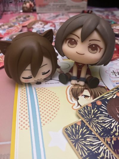 bought some meikos again!! i got some really good deals so im really happy :-] 
i believe i used airmail for this package, everything...