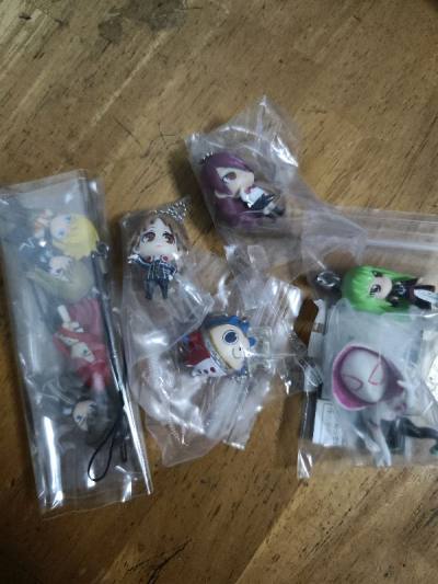 interesting find using doorzo. most are old gashapon but the condition still good. Can see that the seller kept it well. the items ar...