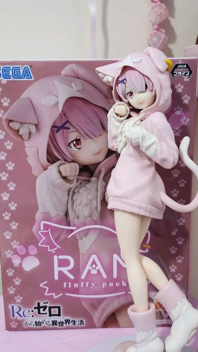 these two cute comfy fluffy girls are just perfect for those collectors who want cutesy figures, overall took a decent amount of time...