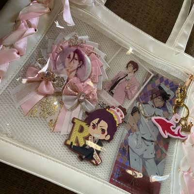 It’s been a hot minute since I got a package from Doorzo!

I was able to grab some Rin Matsuoka merch for my ita bag (purchased elsew...