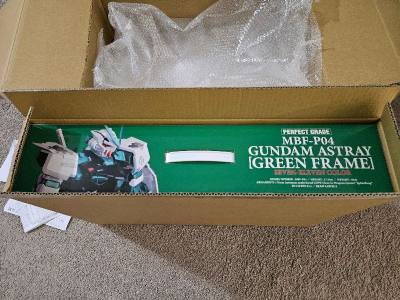 I have been eyeing this for a long time and I finally got it! Quite big now that I see it in person. It was a bit expensive but the c...