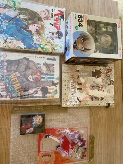 Its my first time ordering from Doorzo and i had a really great experience!! Everything arrived quickly and in perfect condition ^_^ ...