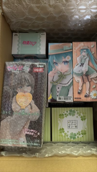 NEW Hatsune Miku collection and restore another limited figures