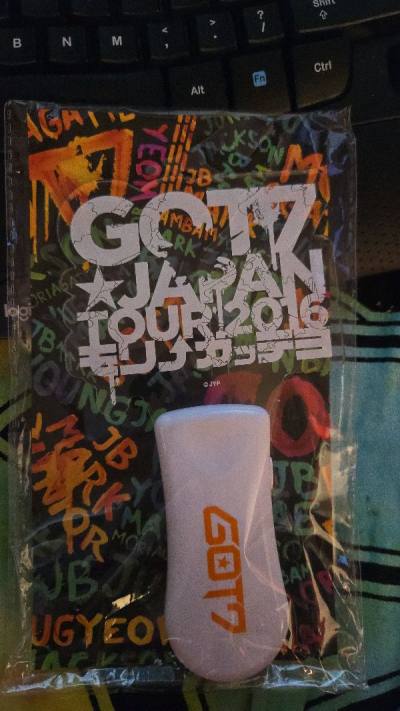 just got my ordernin for the 2016 Japan Tour. it is in great condition and shipped nicely.