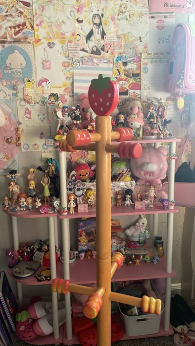 super cute and worth the wait!! it took about a week to get here and I am so happy! it looks just like advertised!! Thank you so much...