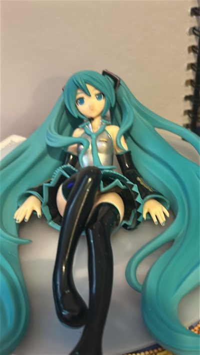 the figure I ordered is amazing quality and really cute the shipping was also spectacular came WAYY faster then I expected very fast ...