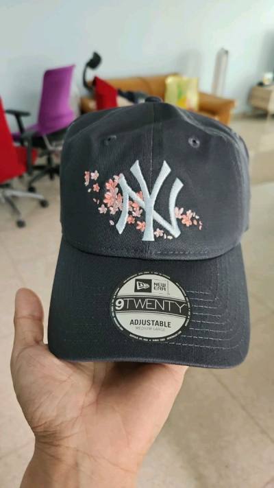 item received in great condition, love it will definitely purchase again
