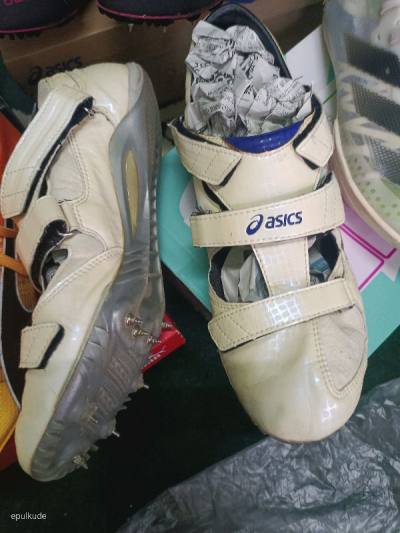 asics cyberblade,adizero Lj, puma evospeed, adizero ambition 