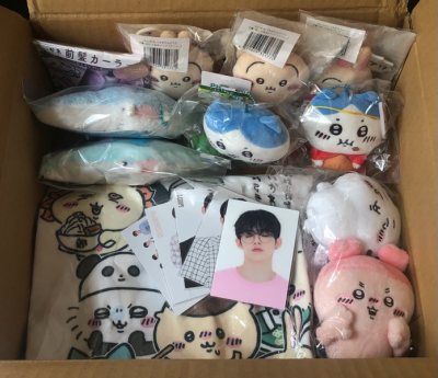 took 8 days to arrive after being shipped (excluding consolidation, took 14 days in total)

it was packaged with lots of bubble wrap ...