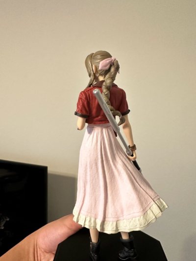 Figure arrived today, arrived in good condition as shown when it was for sale. Price was good from the auction and would highly recom...