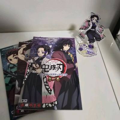 Delivery was safe and protected. The items is in good condition and looks new. Thanks :)