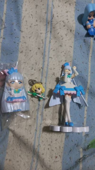 super nice. not scam. 
all item beautiful, super legit. .... 
thank you so much. 
I am in Philippines... ty