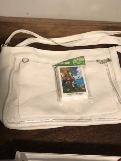 I love Doorzo… Feeding my card sleeve addiction fr… The ita bag is for team skull and the sleeves are so good! I love this bag and I’...