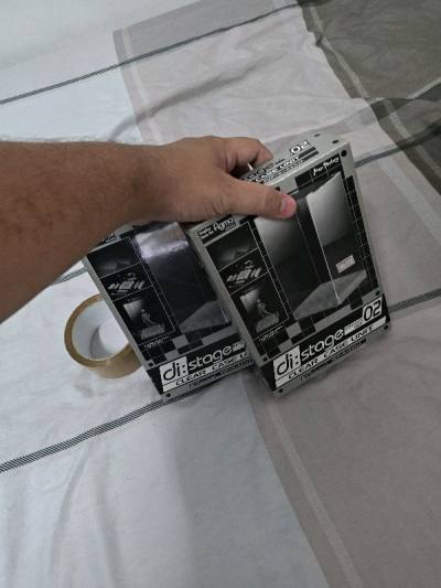 this week purchased a figure, figma, figma stand boxes a little damage but overall good 