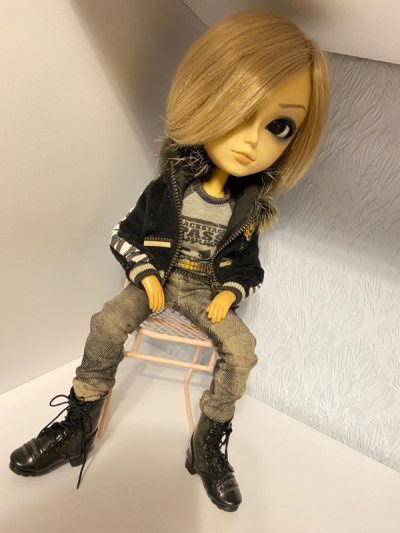 once again i am very satisfied with doorzosservice. i didnt consolidate a big haul this time as I was eager to ship out my Taeyang Ra...