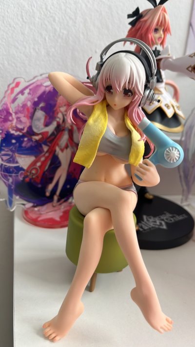 Super sonico figure