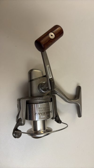 Daiwa emblem z 4000