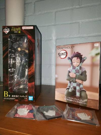 Figuras Jujutsu Kaisen y Kimetsu no Yaiba