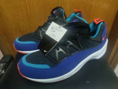 多次購買sneakers