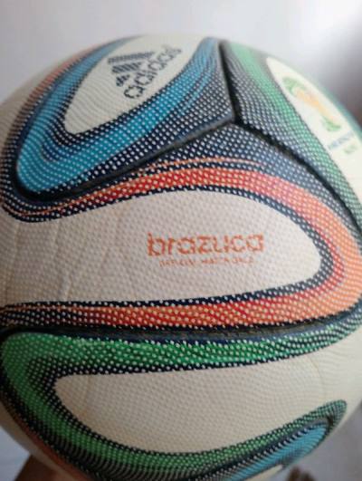 Ball and gloves keeper