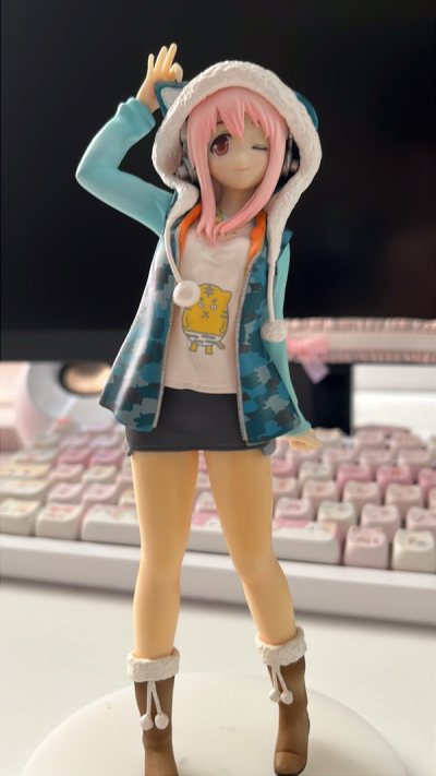 Figurka super sonico