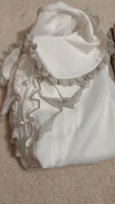 Blouse and accesories
