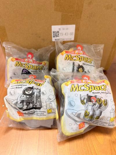 童年回憶再現！Doorzo入手哥吉拉軟膠與絕版1998年麥當勞McSpace火箭套裝心得