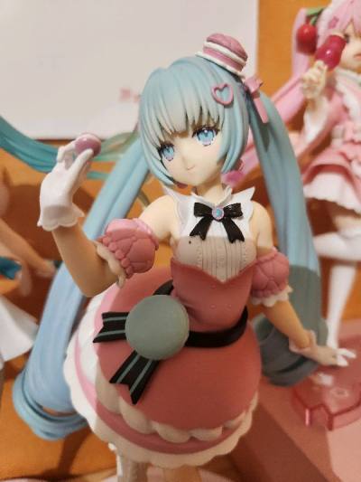 Miku Figures
