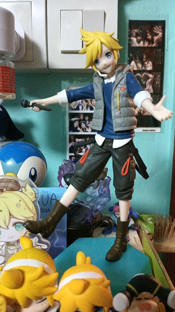 コウペンちゃん×阪急 阪急電車｢コウペンちゃん号｣ 車掌さんなコウペン