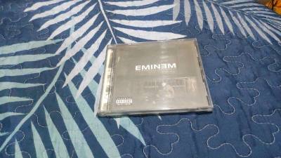 El CD llegó en excelentes condiciones, vivo en chile y llegó de forma excelente