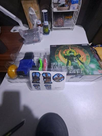 DX Super Best Gashat Set II & DX Lucky Rex Limited Edition