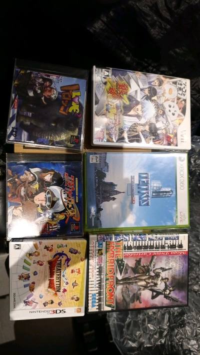 Another pack in the wall