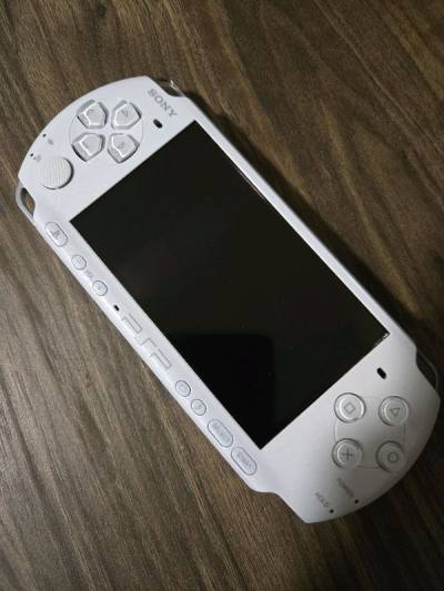 Whitw PSP 3000