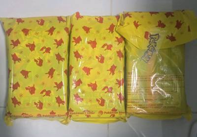 Item come in good condition and secure the box is very secure and hopefully i can get some good card!